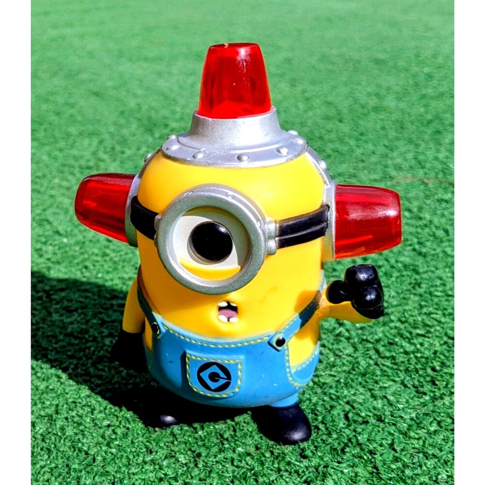 Funko Pop Movies #126 Fire Alarm Despicable Me Minion 2014 Loose Figure Toy GUC